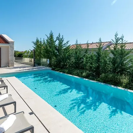 Pensjonat Efa By Višnjan