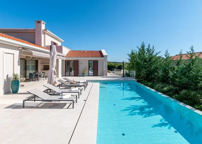 Efa By Gostinjska kuća